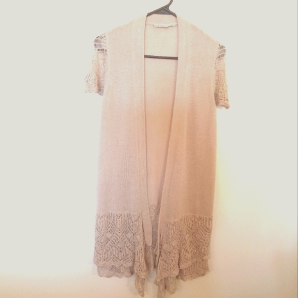 Cleo Women's Linen Cotton Blend Ruffled Crochet Detail Hemline Cardigan Medium